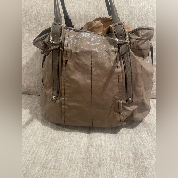 TOD’S QUIET LUX BUCKET BAG - Picture 10 of 16